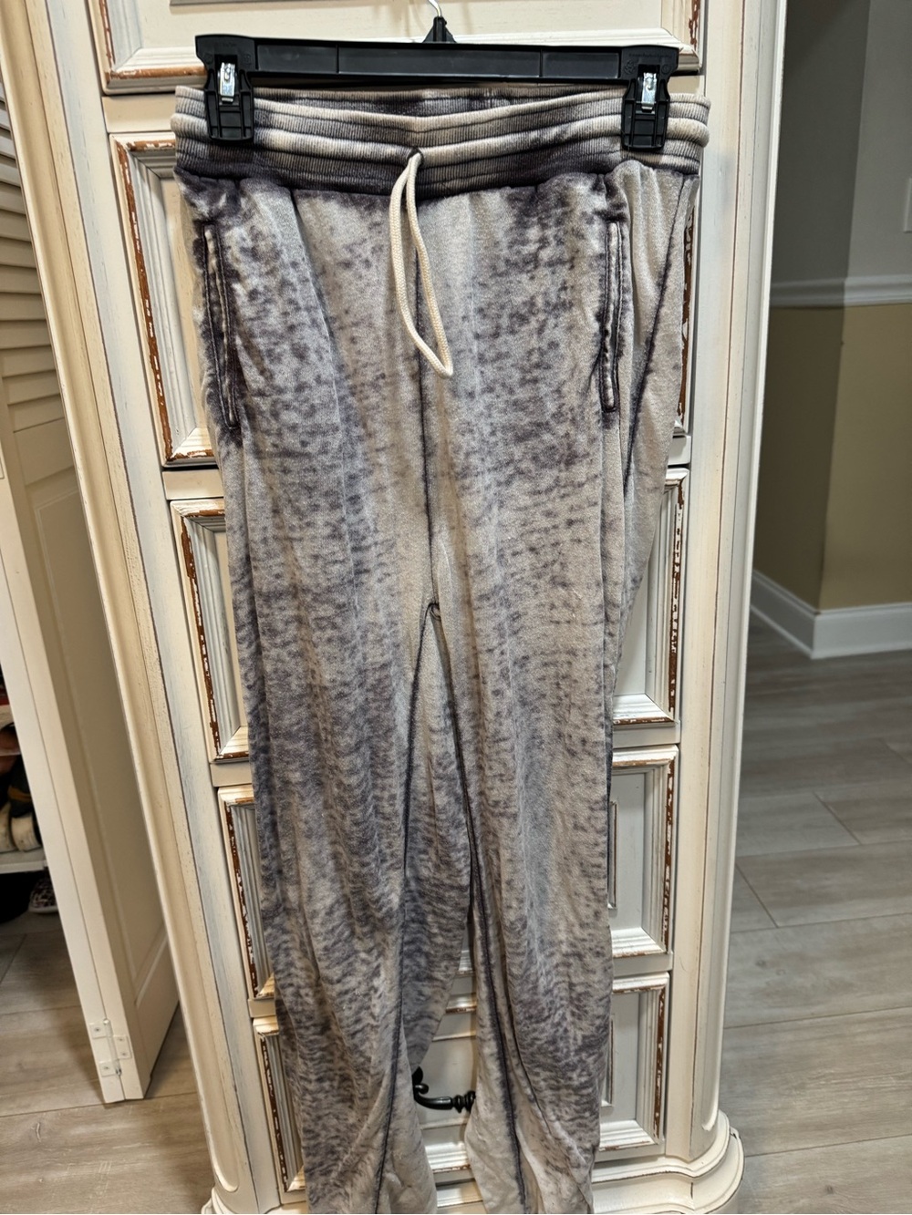 Urban Outfitters Gray Tie-Dye Velour Joggers